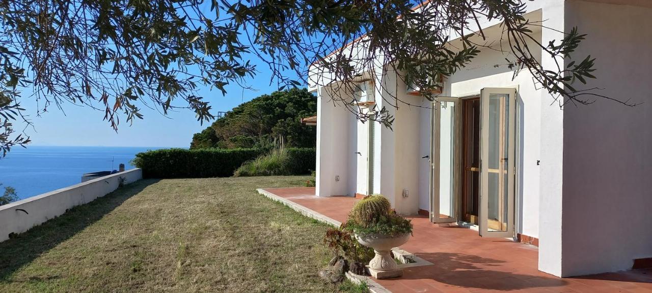 Casa Scirocco Villa Messina Buitenkant foto